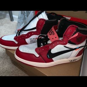 Off White x Nike Air Jordan 1